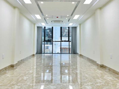 Hoang Cau Street, Vietnam Hoang Cau Street, Vietnam