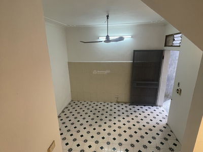 Ton Duc Thang Street, Vietnam  Ton Duc Thang Street, Vietnam