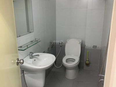 Nguyen Trong Tuyen Street, Vietnam Nguyen Trong Tuyen Street, Vietnam