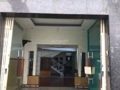 Nguyen Chi Thanh Street, Vietnam Nguyen Chi Thanh Street, Vietnam