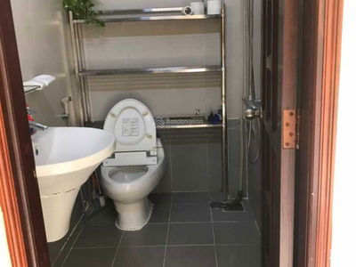 Nguyen Chi Thanh Street, Vietnam Nguyen Chi Thanh Street, Vietnam