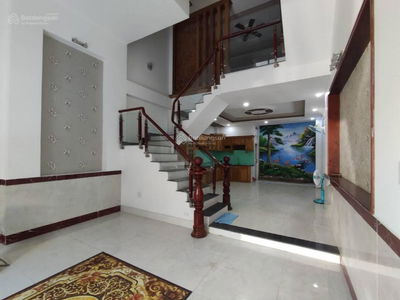 Cong Hoa Street, Vietnam Cong Hoa Street, Vietnam