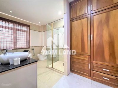 Duong Van An Street, Vietnam Duong Van An Street, Vietnam