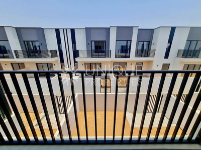 Greenview, United Arab Emirates  Greenview, United Arab Emirates