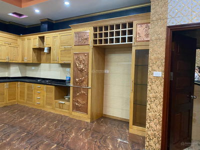 Lac Long Quan Street, Vietnam Lac Long Quan Street, Vietnam