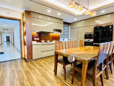 Hoang Cau Skyline, Vietnam Hoang Cau Skyline, Vietnam