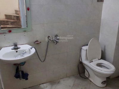 No. 6 Alley 29 Alley 279 Linh Nam, Vietnam No. 6 Alley 29 Alley 279 Linh Nam, Vietnam