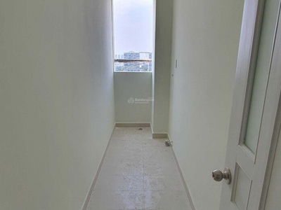 Topaz Elite, Vietnam Topaz Elite, Vietnam