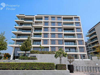 Mulberry, United Arab Emirates  Mulberry, United Arab Emirates