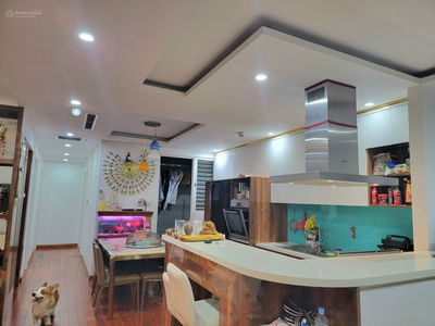 Seasons Avenue, Vietnam Seasons Avenue, Vietnam