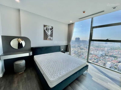 The Nine, Vietnam The Nine, Vietnam