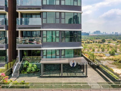 The River Thu Thiem, Vietnam  The River Thu Thiem, Vietnam