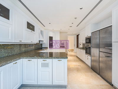 Le Reve, United Arab Emirates  Le Reve, United Arab Emirates