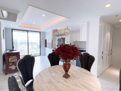 River Gate, Vietnam River Gate, Vietnam