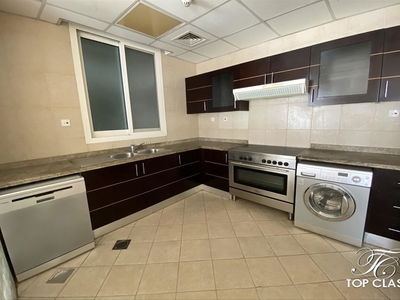 Marina Sail, United Arab Emirates  Marina Sail, United Arab Emirates