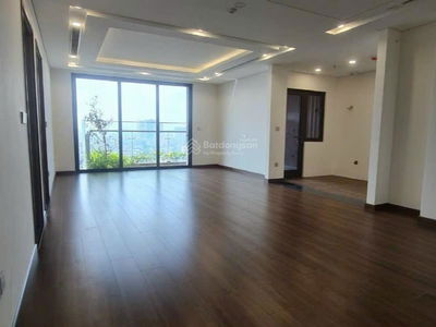 Green Diamond, Vietnam Green Diamond, Vietnam