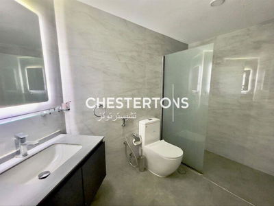 Marina Crown, United Arab Emirates  Marina Crown, United Arab Emirates