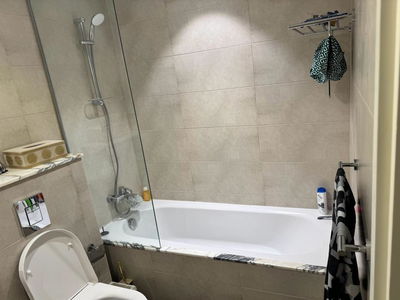 Paramount Tower Hotel & Residences, United Arab Emirates  Paramount Tower Hotel & Residences, United Arab Emirates