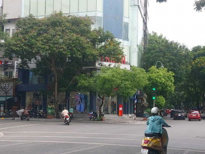 Ba Trieu Street, Vietnam Ba Trieu Street, Vietnam