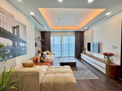 The Golden Palm Le Van Luong, Vietnam The Golden Palm Le Van Luong, Vietnam