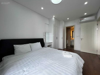 Golden Field My Dinh, Vietnam Golden Field My Dinh, Vietnam