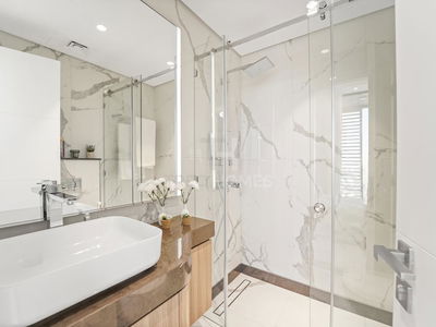 Pinnacle, United Arab Emirates  Pinnacle, United Arab Emirates