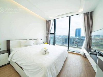 The Golden Palm Le Van Luong, Vietnam The Golden Palm Le Van Luong, Vietnam