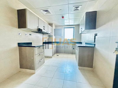 Jumeirah Beach Residence, United Arab Emirates  Jumeirah Beach Residence, United Arab Emirates