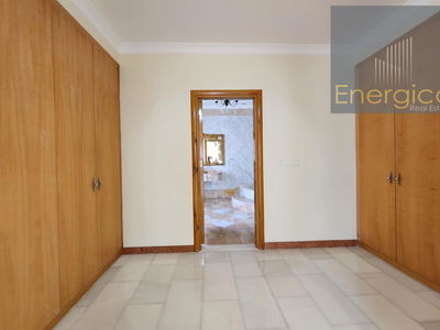 Al Barsha 2 Villas, United Arab Emirates  Al Barsha 2 Villas, United Arab Emirates