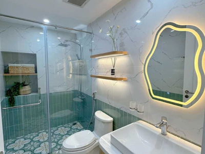 Topaz Elite, Vietnam Topaz Elite, Vietnam