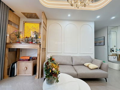 The Golden Palm Le Van Luong, Vietnam The Golden Palm Le Van Luong, Vietnam