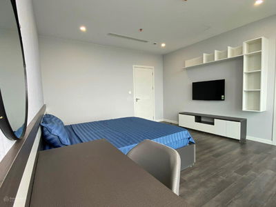 The Nine, Vietnam The Nine, Vietnam