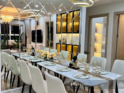 The Nine, Vietnam The Nine, Vietnam