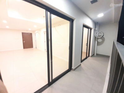 Kosmo Tay Ho, Vietnam Kosmo Tay Ho, Vietnam