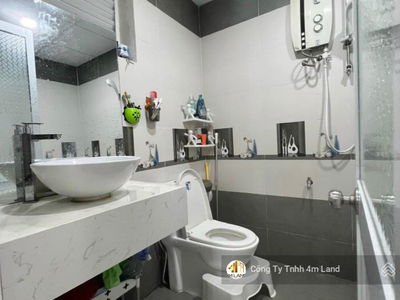 Vinh Diem Trung, Vietnam Vinh Diem Trung, Vietnam