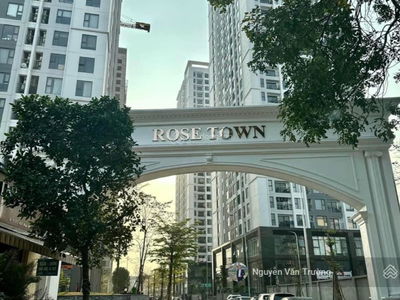 Rose Town, Vietnam Rose Town, Vietnam