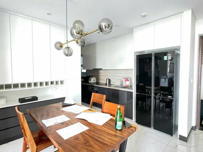 Empire City, Vietnam Empire City, Vietnam