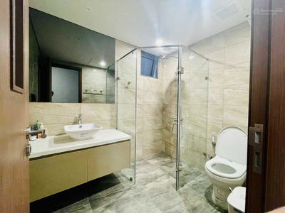 Trung Hoa Nhan Chinh, Vietnam Trung Hoa Nhan Chinh, Vietnam