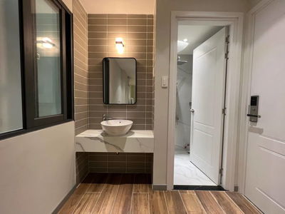 Housing in Nha Be, Vietnam  Housing in Nha Be, Vietnam