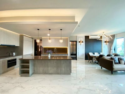 Happy In View, Vietnam  Happy In View, Vietnam