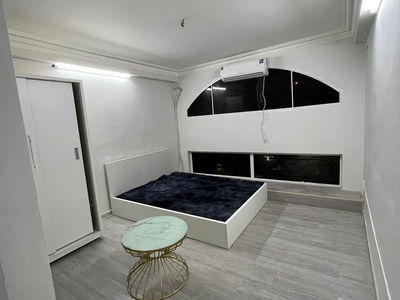 Gehäuse In Di An, Vietnam  Gehäuse In Di An, Vietnam