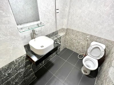 Gehäuse In Hanoi, Vietnam  Gehäuse In Hanoi, Vietnam