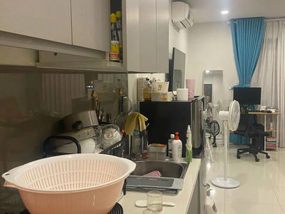 with parking, Vietnam with parking, Vietnam