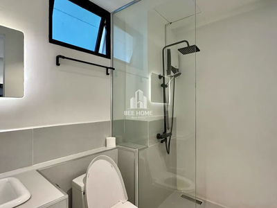 Happy in sight, Vietnam Happy in sight, Vietnam