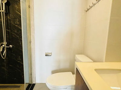 Hiyori Building, Vietnam Hiyori Building, Vietnam