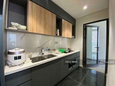 D'. Le Pont D’or - Hoang Cau, Vietnam D'. Le Pont D’or - Hoang Cau, Vietnam