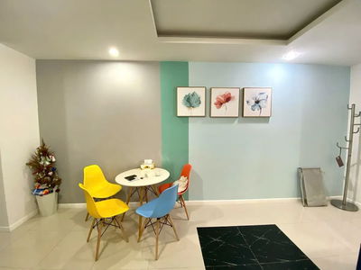 Monarchy Building, Vietnam Monarchy Building, Vietnam