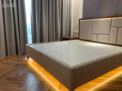 Hoang Thanh Tower, Vietnam Hoang Thanh Tower, Vietnam