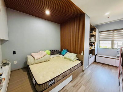 New Monarchy Building, Vietnam  New Monarchy Building, Vietnam