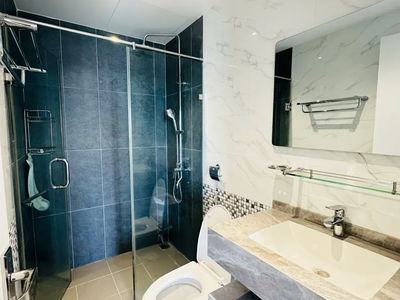 New Monarchy Building, Vietnam New Monarchy Building, Vietnam